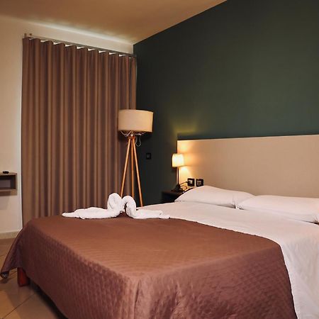 Hotel Plaza Aversa Esterno foto