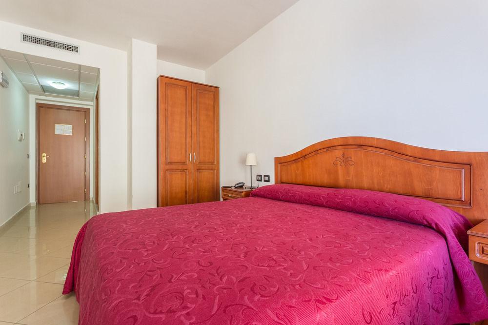 Hotel Plaza Aversa Esterno foto
